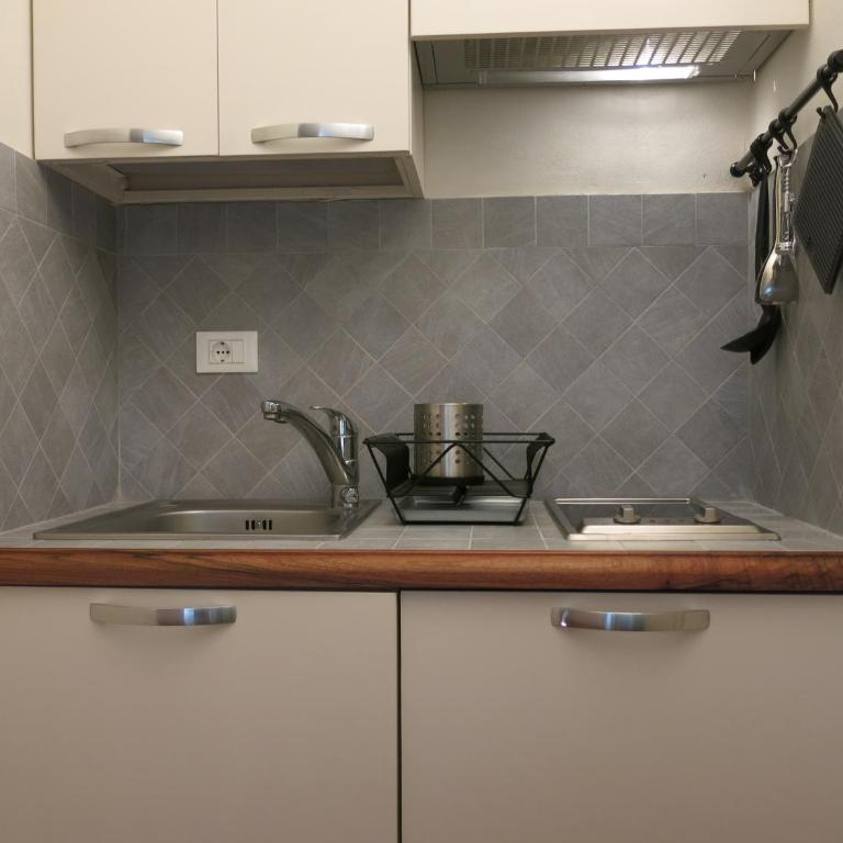 B&B Quattro Cantoni - Monolocale Deluxe - 6