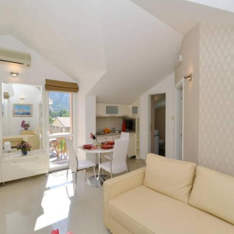 Sunshine of Montenegro - Family Oasis - One-Bedroom Apartment - 7