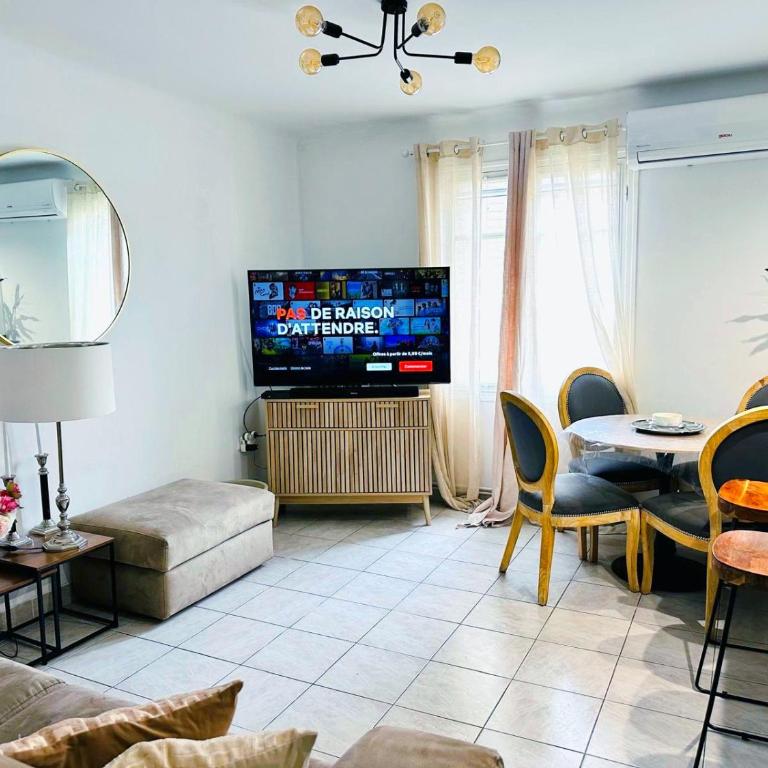 Antibes centre-ville, 2 bedrooms 6 pers, Climatisation - Appartement 2 Chambres - 5