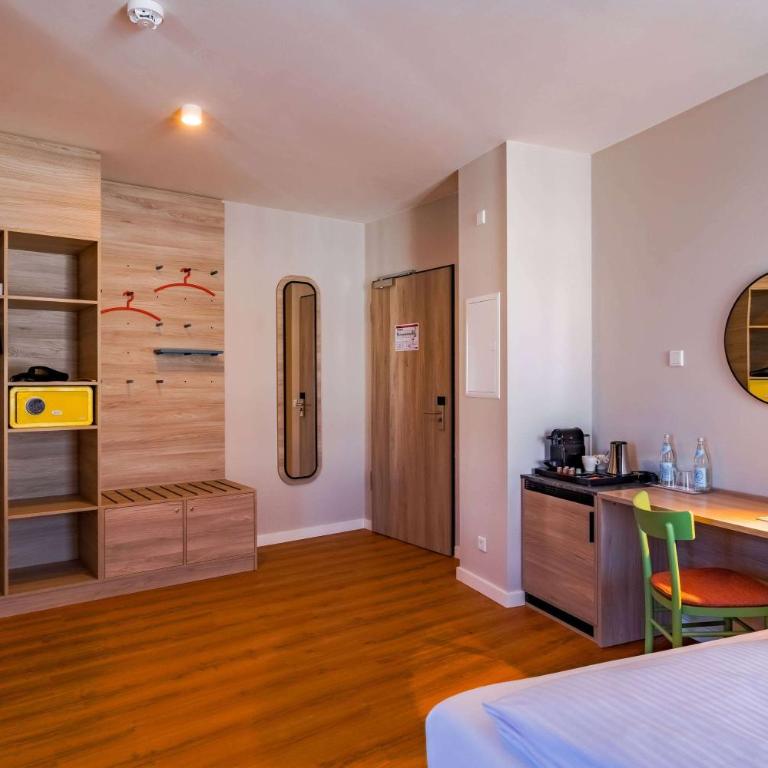Ramada Encore by Wyndham Munich Messe - Junior Suite - 1