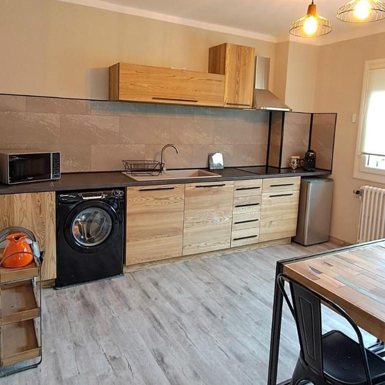 Le Grand Cosy d 'Emma, T3 CLIMATISÉ, 75m2 - Deluxe Apartment mit Balkon und 2 Schlafzimmern - 16