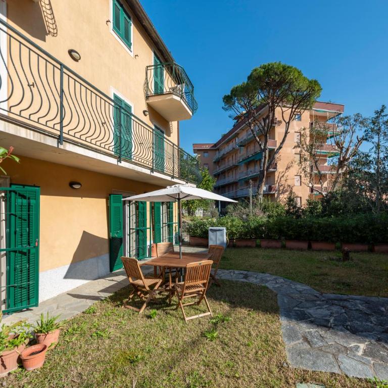 JOIVY Sunny Family Flat with Private Garden & Parking - Appartamento con 1 Camera da Letto - 14
