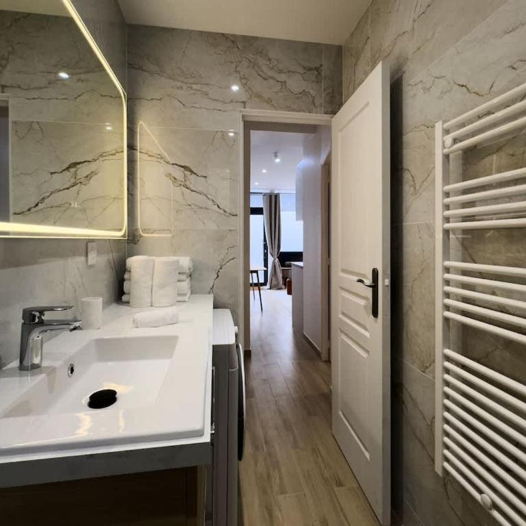 Montparnasse - 1BR - Apartment - 10