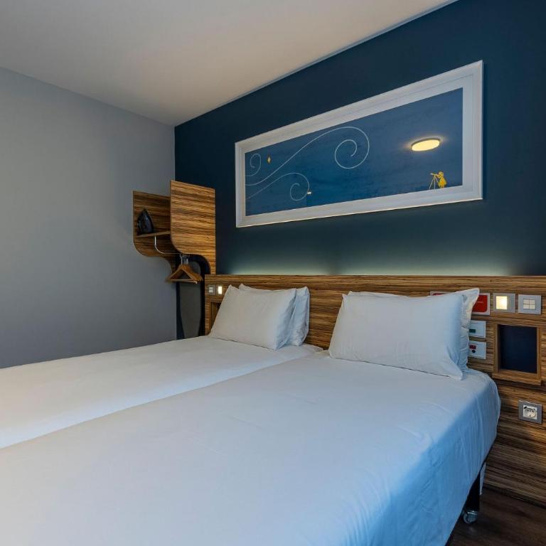 Travelodge Barcelona Poblenou - Twin Room - 23