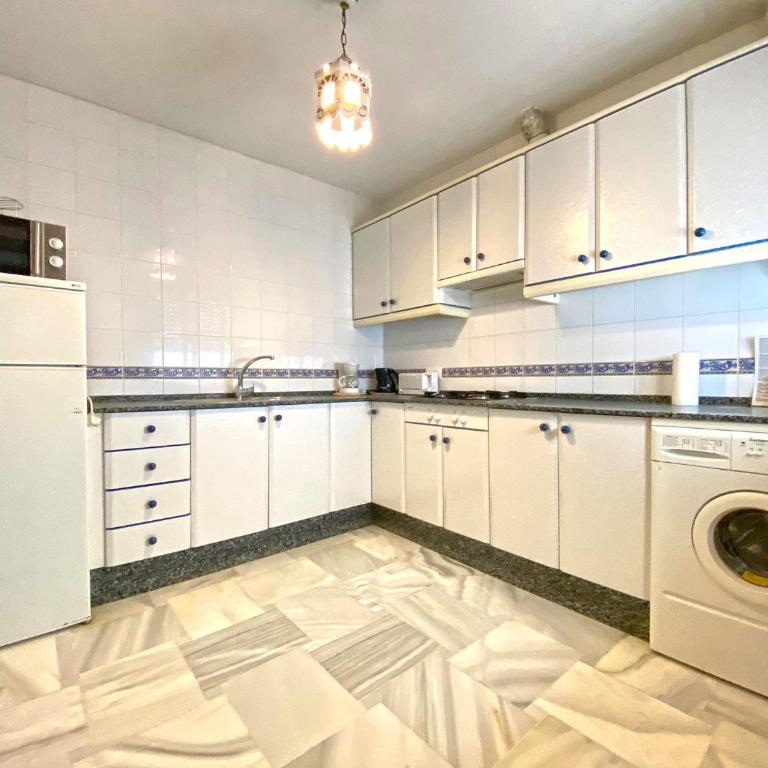 Huerta Enmedio 15 Terraced house in tranquil location in Conil center sleeps 4 - Casa de 3 dormitorios - 16