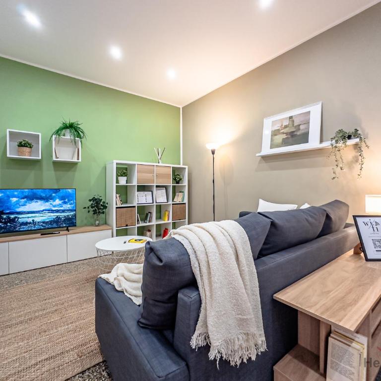Comfort Apartment - Sea 10 min - Smart TV - WiFi - Three-Bedroom Apartment with Balcony - 4