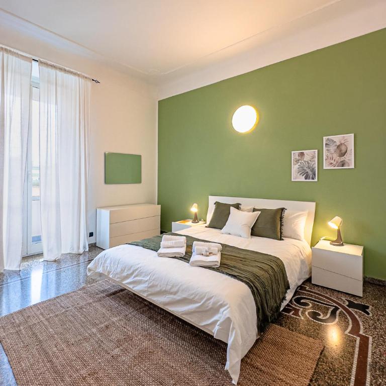 Comfort Apartment - Sea 10 min - Smart TV - WiFi - Three-Bedroom Apartment with Balcony - 13