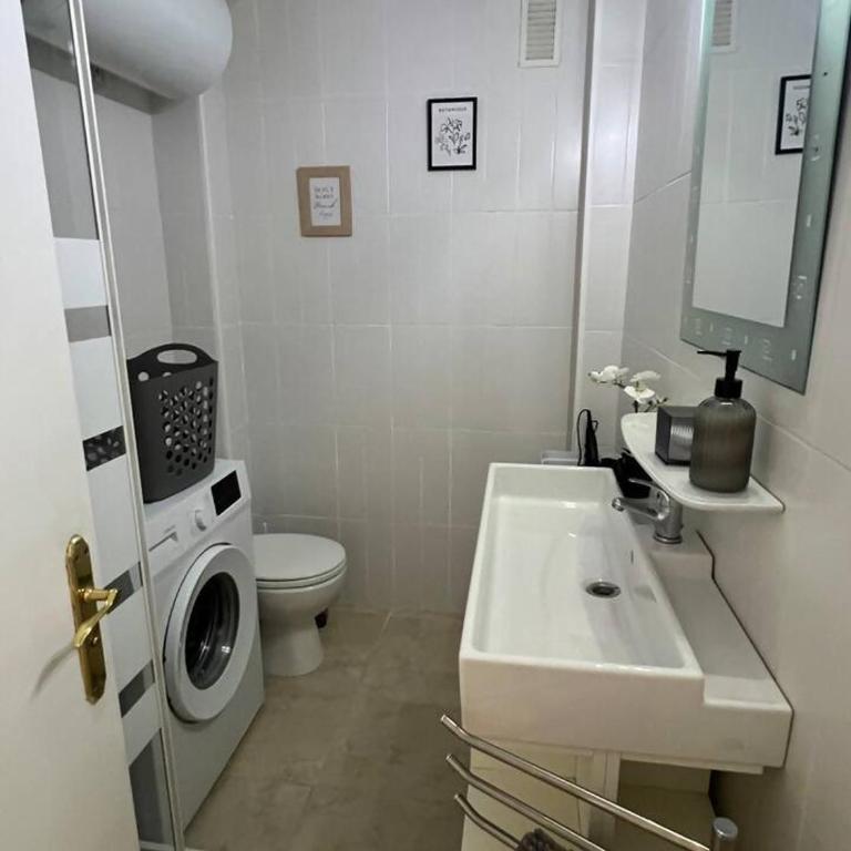 Studio w sea views & pool quiet & comfy port aventura - Apartment with Sea View - 25