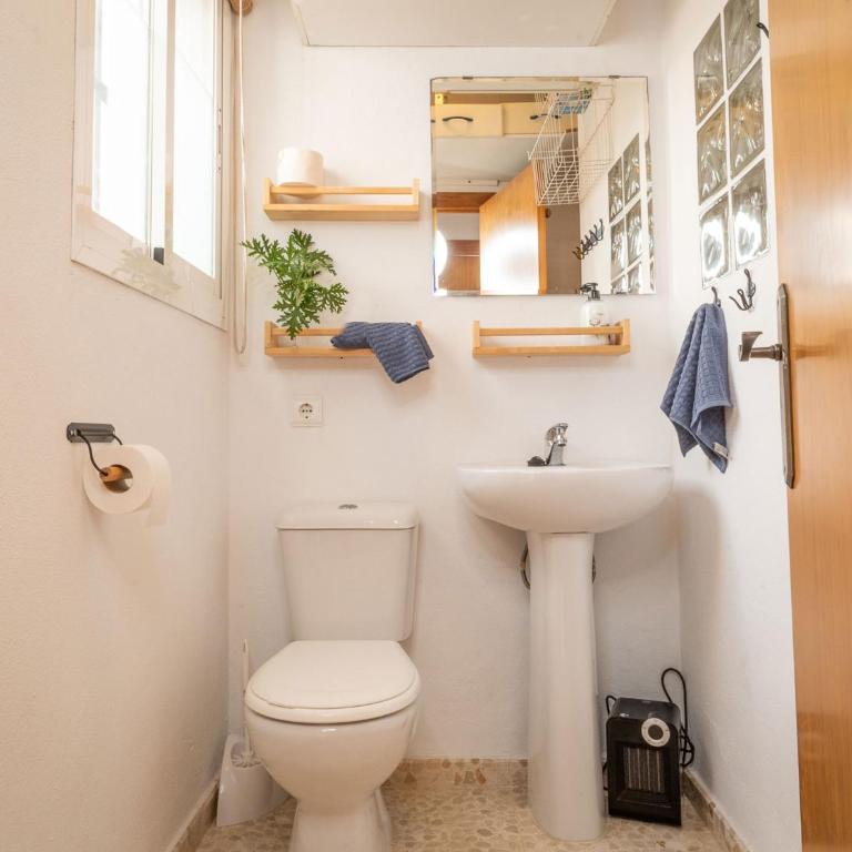 Casa Irene Conil town house in the center, roof terrace with great views - Apartamento de 3 dormitorios - 25