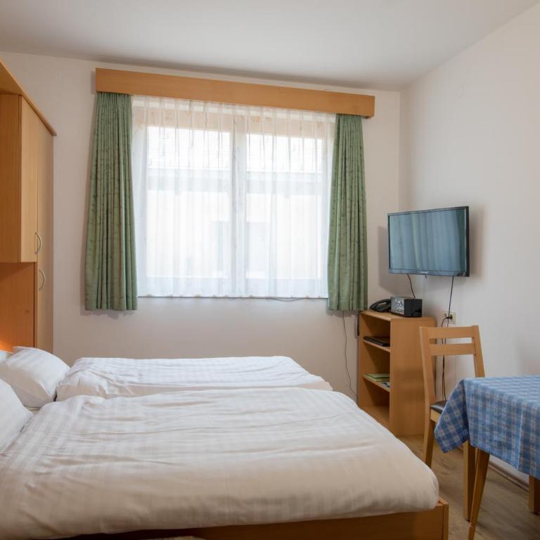 Draxl-Hof Ferienwohnungen - Studio mit Küche - 3