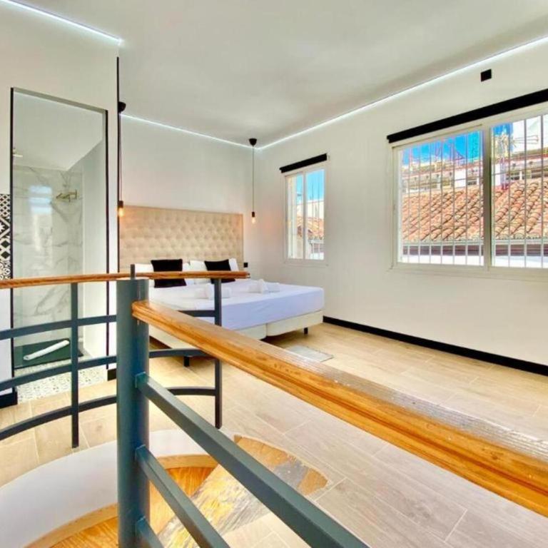 Montera Center Madrid - Double Room with Private Bathroom - 13