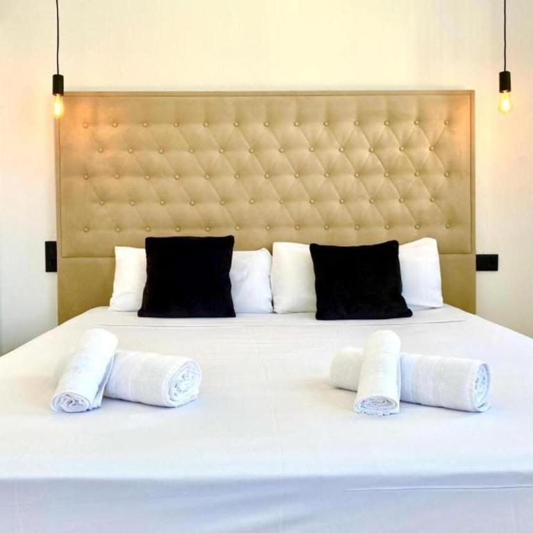 Montera Center Madrid - Double Room with Private Bathroom - 14
