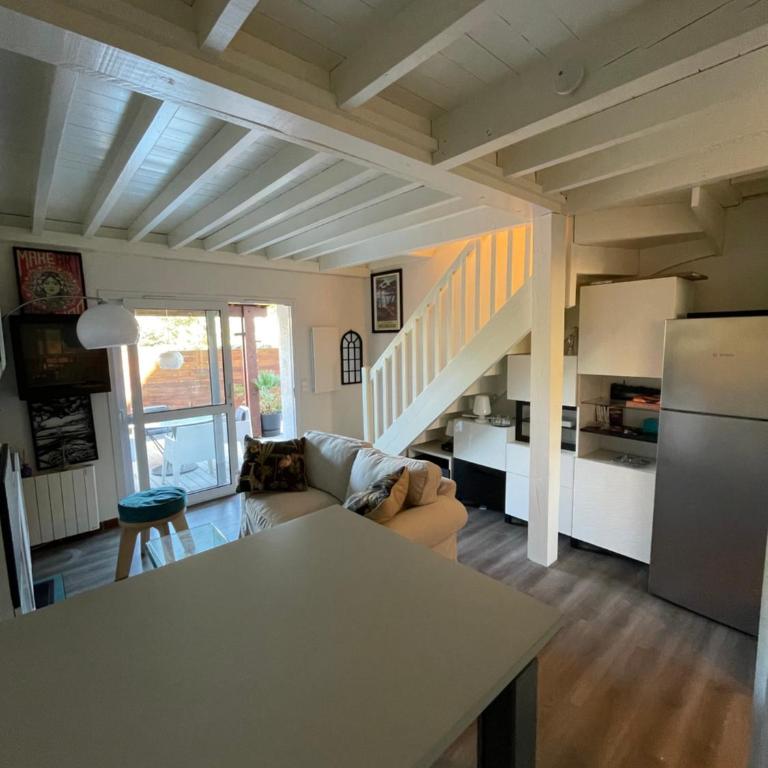 Réf 263, Seignosse océan, Villa Patio classée 3 étoiles avec Wifi à 150m de la plage, en bordure de forêt avec place de parking et piscine commune - One-Bedroom Villa - 16