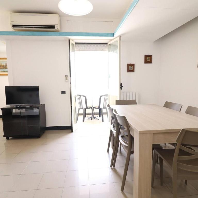 Casa Minerva Beautiful Holiday Home with Sea Castle View in the Heart of Otr - Apartment - 40