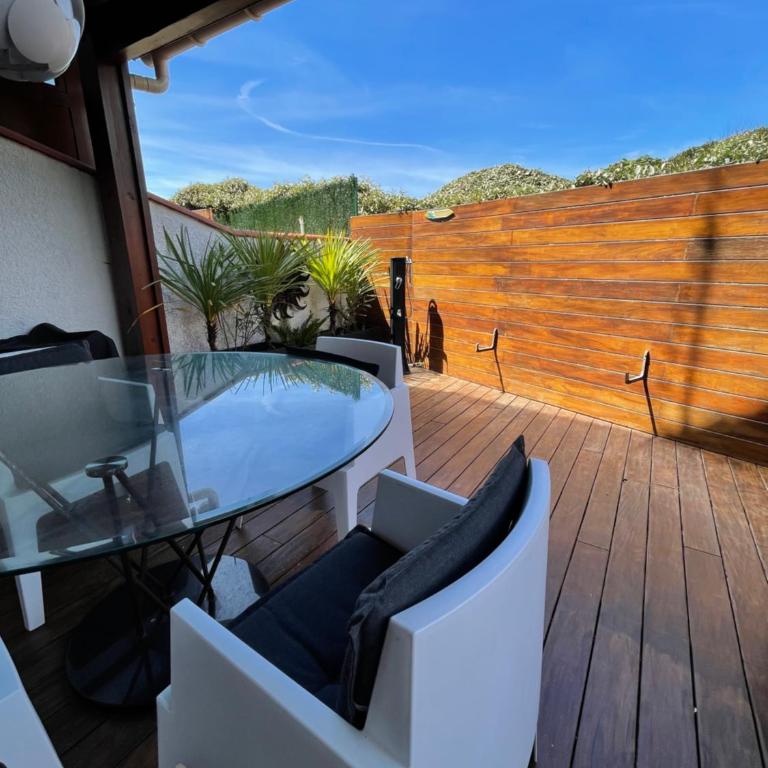 Réf 263, Seignosse océan, Villa Patio classée 3 étoiles avec Wifi à 150m de la plage, en bordure de forêt avec place de parking et piscine commune - One-Bedroom Villa - 19