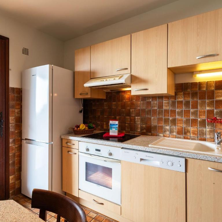 LA SOLEILLADE VI4451 By Riviera Holiday Homes - Villa - Vue sur Mer - 17