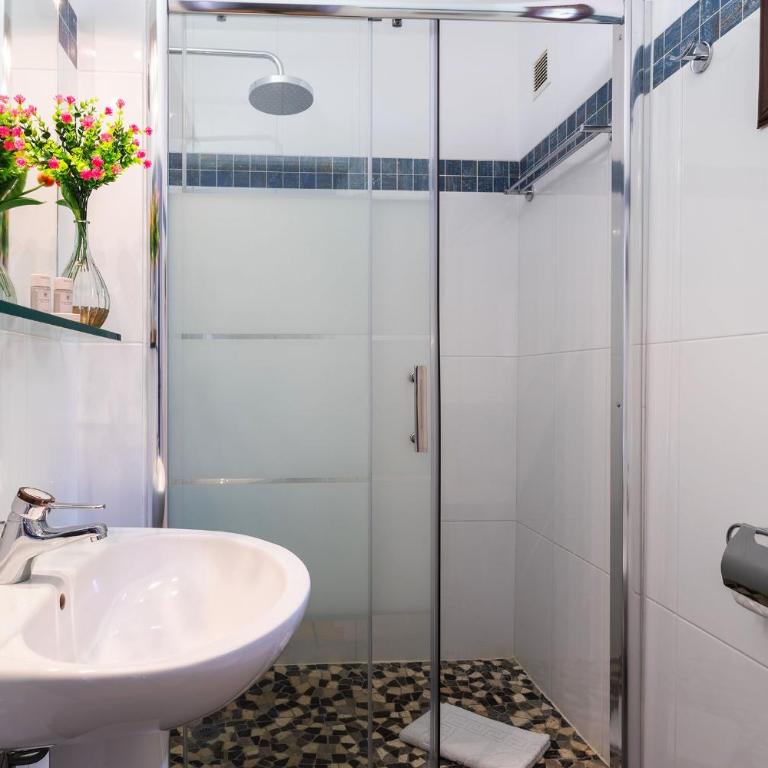 LA SOLEILLADE VI4451 By Riviera Holiday Homes - Villa - Vue sur Mer - 27