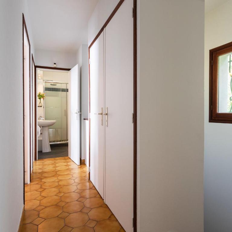 LA SOLEILLADE VI4451 By Riviera Holiday Homes - Villa - Vue sur Mer - 29
