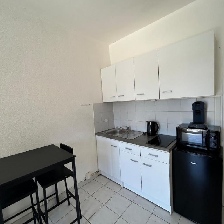 Foch 7-Proche Allée Paul Riquet-wifi-tv connectée - Appartement 1 Chambre - 6