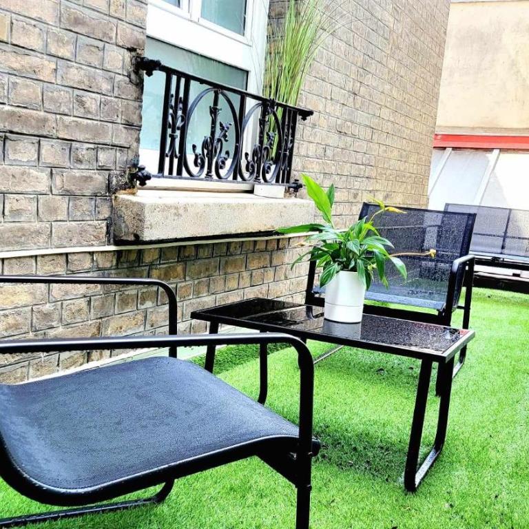 Appart SPA 80m2 avec terrasse balcon jacuzzi et sauna privatif en hyper centre Place Drouet d'Erlon - Appartamento con 1 Camera da Letto - 12