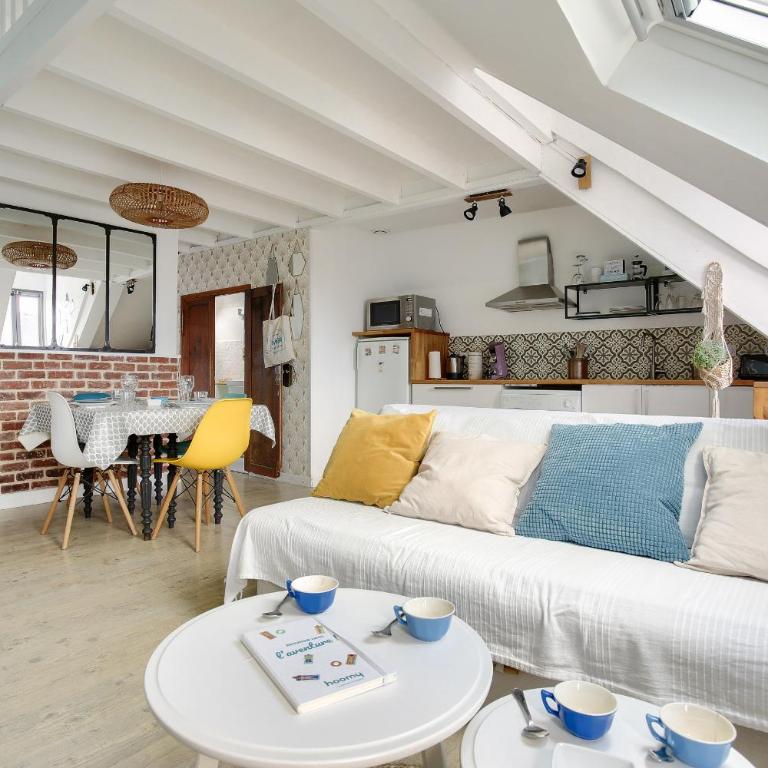 Appartement pour 4 à 200m de la plage du Prieuré - Apartment - 1