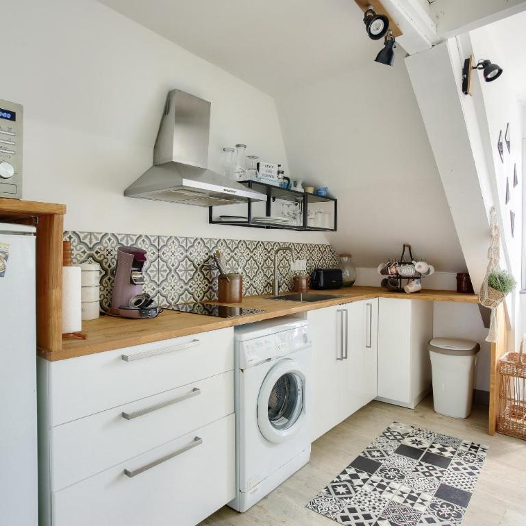 Appartement pour 4 à 200m de la plage du Prieuré - Apartment - 6