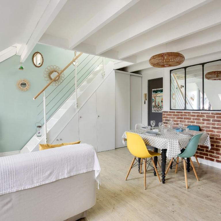 Appartement pour 4 à 200m de la plage du Prieuré - Apartment - 7