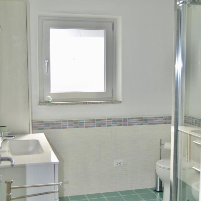 ISS Travel, Casa Smeraldo 10 beds, wonderful view of the gulf of San Teodoro - Appartamento con 4 Camere da Letto - 5