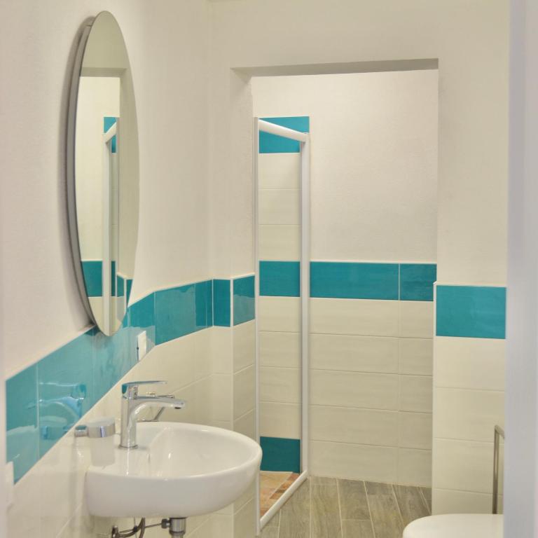 ISS Travel, Casa Smeraldo 10 beds, wonderful view of the gulf of San Teodoro - Appartamento con 4 Camere da Letto - 17