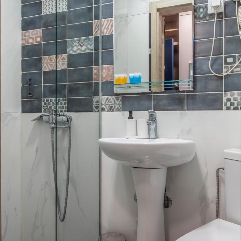 Villa ARS - Standardna Dvokrevetna Soba sa Bračnim Krevetom - 6