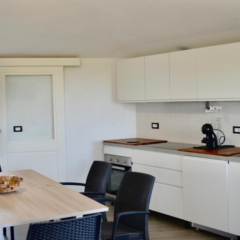 ISS Travel, Casa Smeraldo 10 beds, wonderful view of the gulf of San Teodoro - Appartamento con 4 Camere da Letto - 22