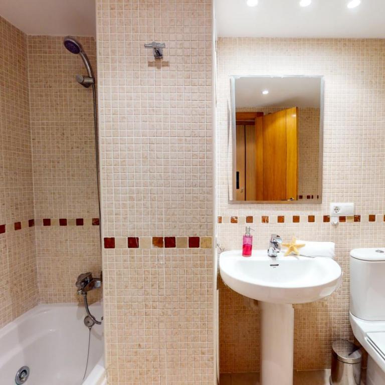 Apartamento Yuka en Dénia luminoso con terraza y piscina by Family Homes Rentals - Apartamento de 3 dormitorios - 12