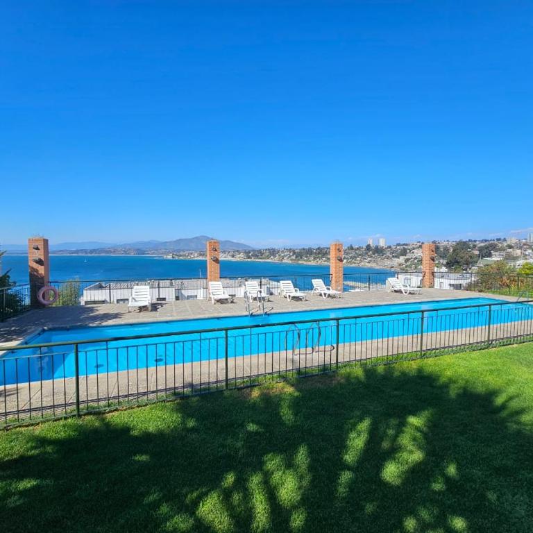 Apartamento en Concón con vista al mar y piscina - Two-Bedroom Apartment - 15