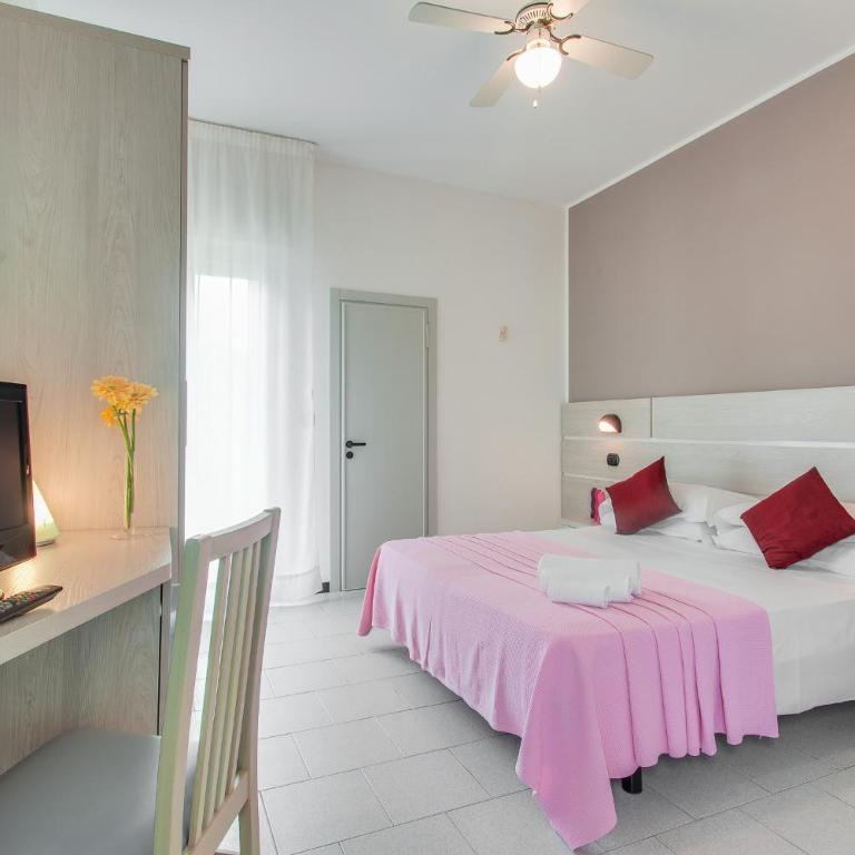 Hotel Joli - Camera Matrimoniale/Doppia con Letti Singoli - 1