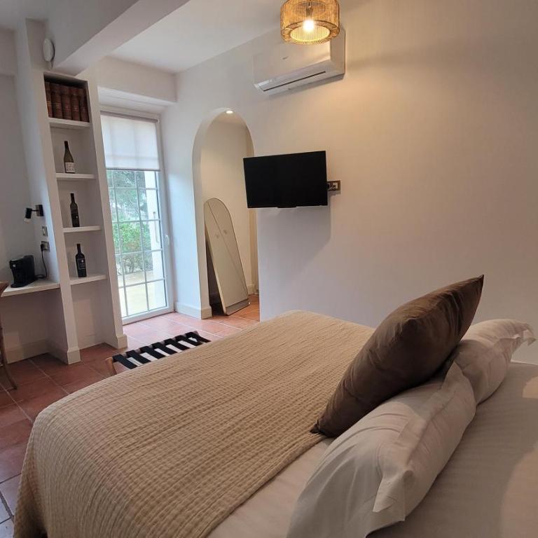 Château le Bouïs Hotel & Wine - Chambre Double - Vue sur Jardin - 7