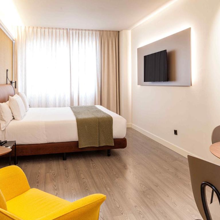 Suites Viena Plaza de España - Family Studio - 14
