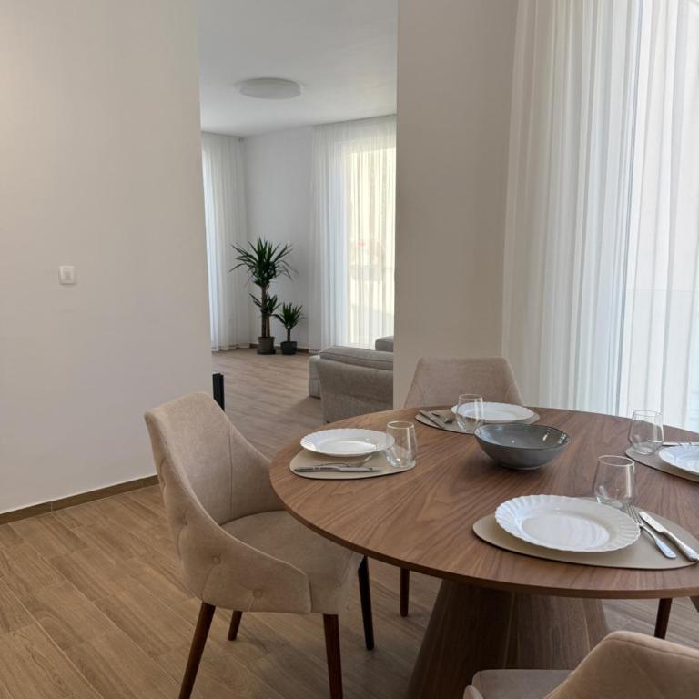 Apart Hotel Spa Resort Becici, Budva Апартаменты с двумя мастер-спальнями - Two-Bedroom Apartment - 1