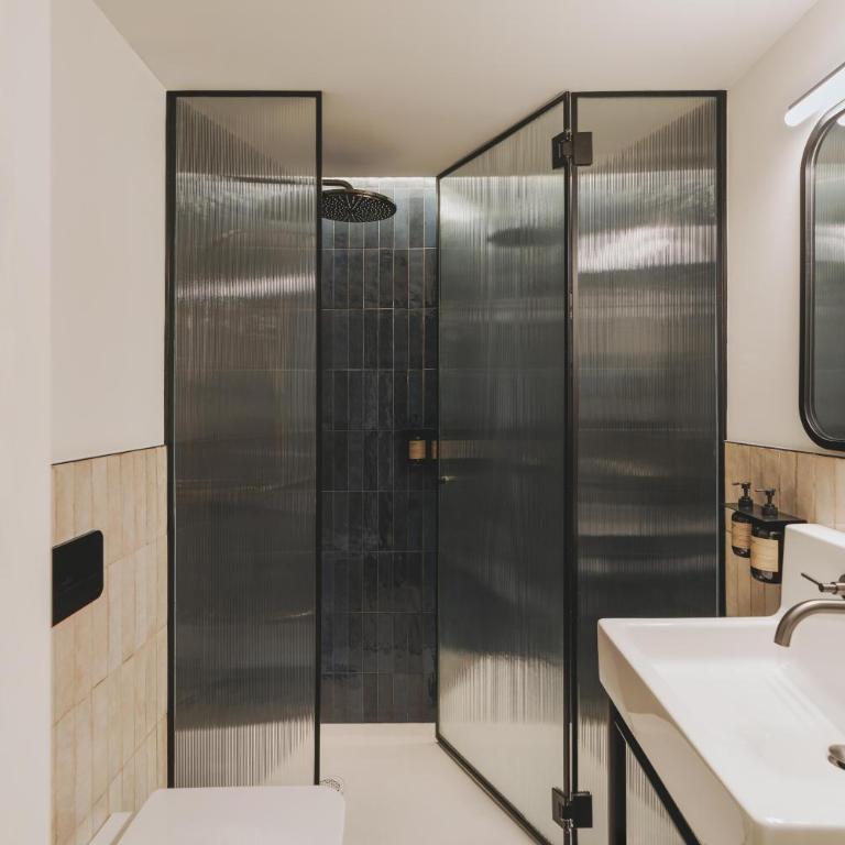 Hotel Regina Barcelona - Double or Twin Room - 5