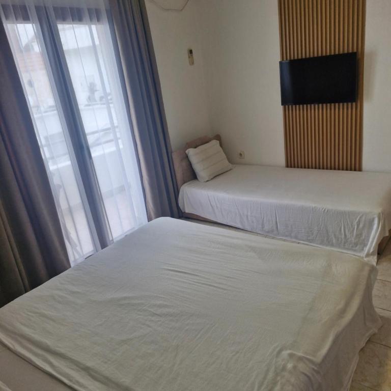 Apartments Plaza - Family Studio - 8