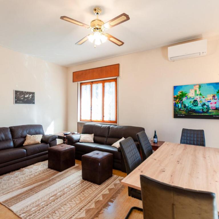 Centa Home - Three-Bedroom House - 24