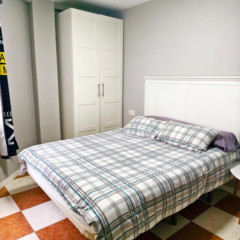 Apartamento cerca del centro 2 - Apartamento de 3 dormitorios - 17