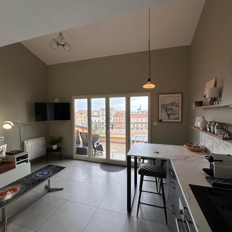Le Petit Bijou Sète, 5 appartements - Luxury Two-Bedroom Apartment with Private Terrace - Penthouse - 7