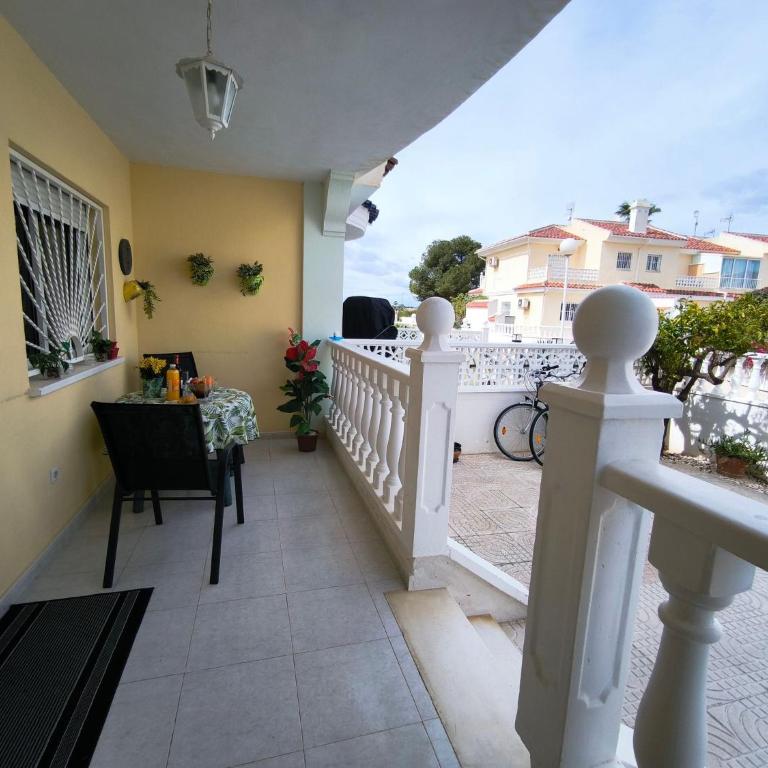 Quesada Holiday Bungalow - Vacation Home - 8