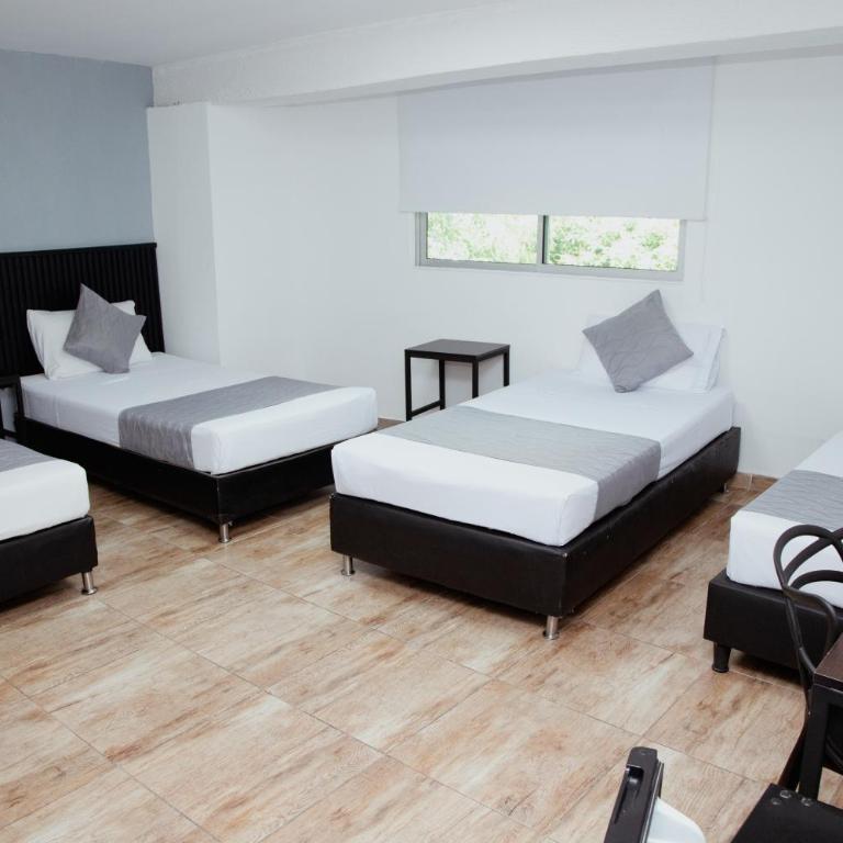 Hotel Palmas del Estadio - Habitación Familiar - 3