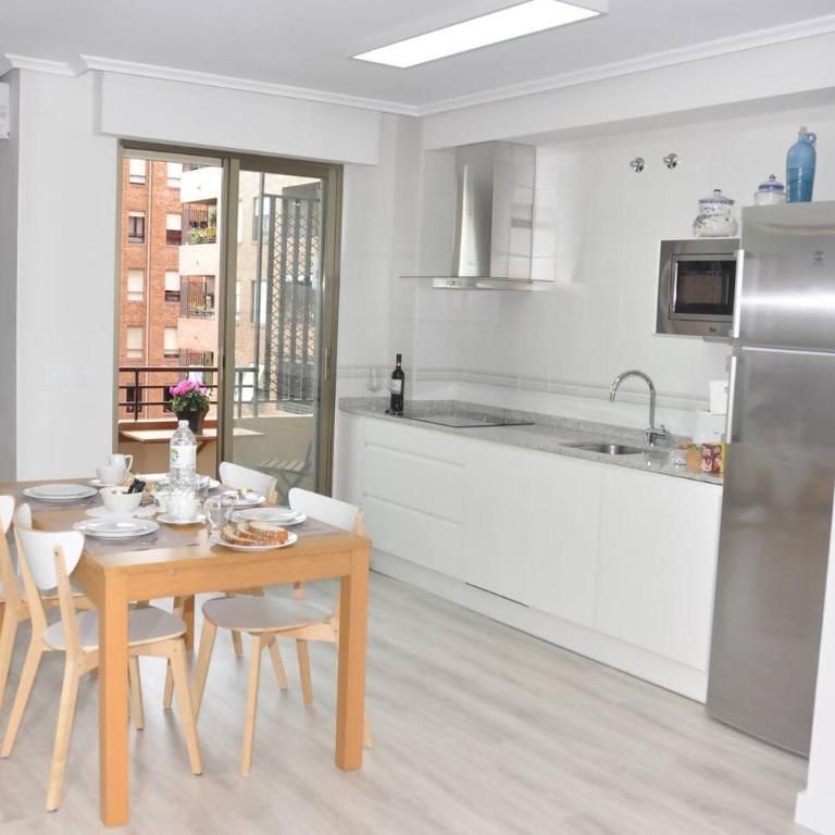 Apto La Estambrera I I Wifi y Aire Acondicionado - Apartamento - 8