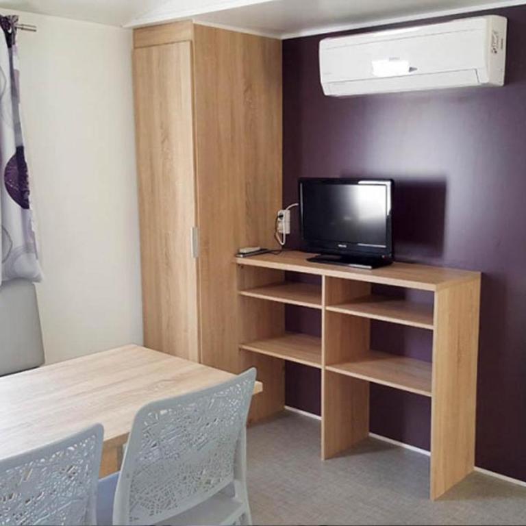 BONNES VACANCES sur le CAMPING LE BOSC - Mobile Home - 4