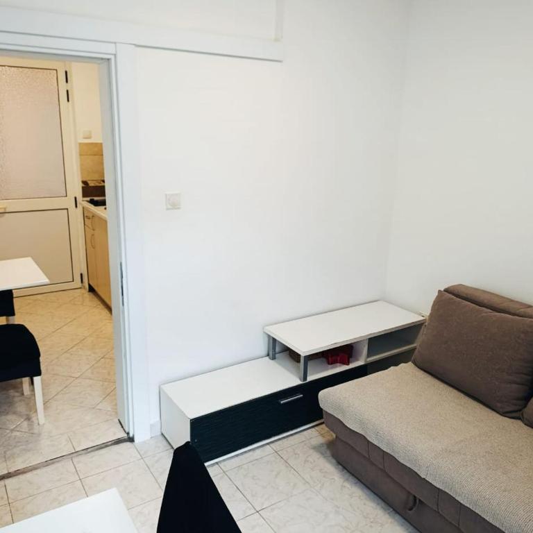 Apartments Plaza - Family Studio - 9