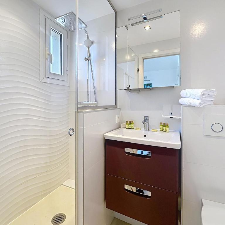 Modern 2-Bedroom Stunning Sea View on La Croisette - Appartement 2 Chambres - 8