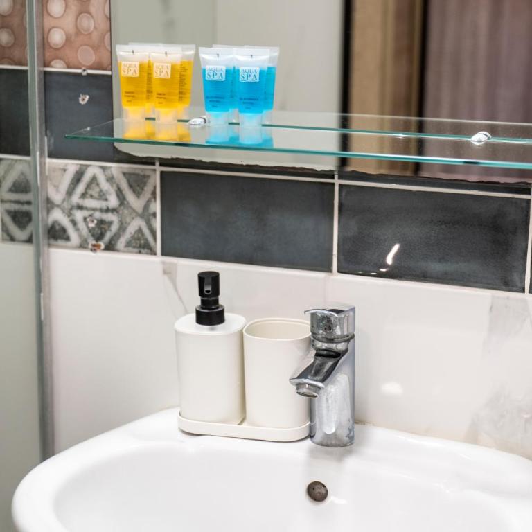 Villa ARS - Economy Dvokrevetna Soba sa Bračnim Krevetom - 6