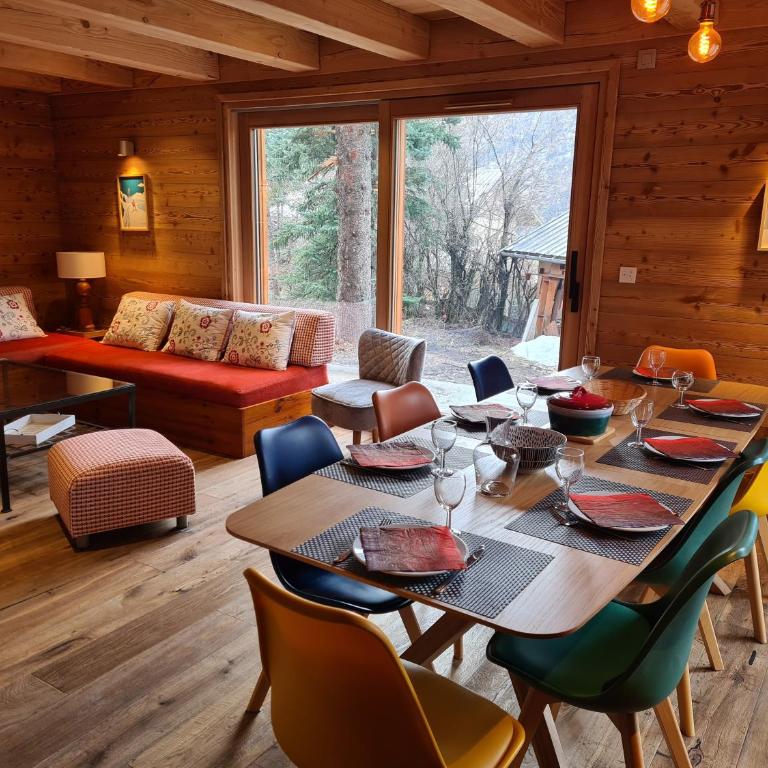 Chalet neuf Eterlou 130 m carrés 5 chambres 10 couchages à Serre Chevalier - Chalet - 42